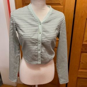 Brandy Melville Long Sleeve Button Up Cropped One Size